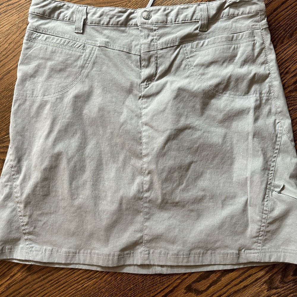 Athleta gray Skort. Size 14T.